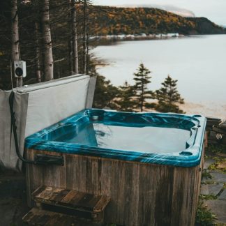 Boreal Cedar Hot Tub, Six Person